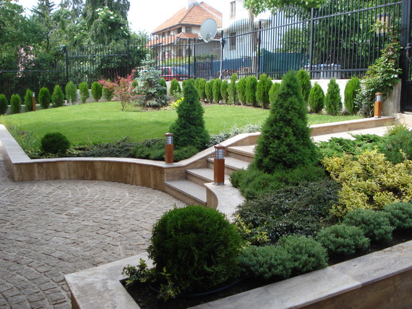 Озеленяване - градински център Божилови